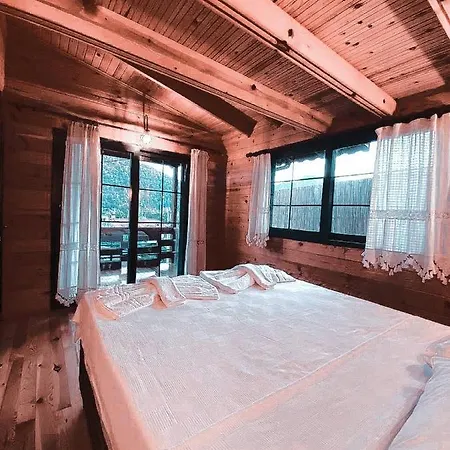 Kairos Pasa Bungalow * تورغوت